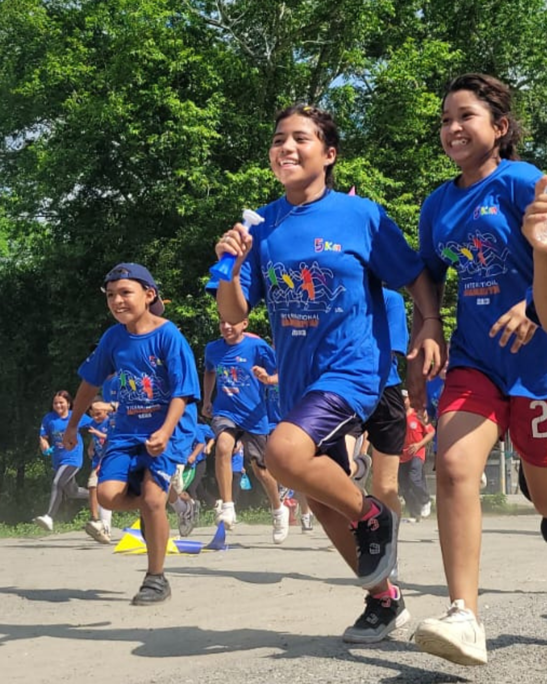 Students running the 5K in Honduras