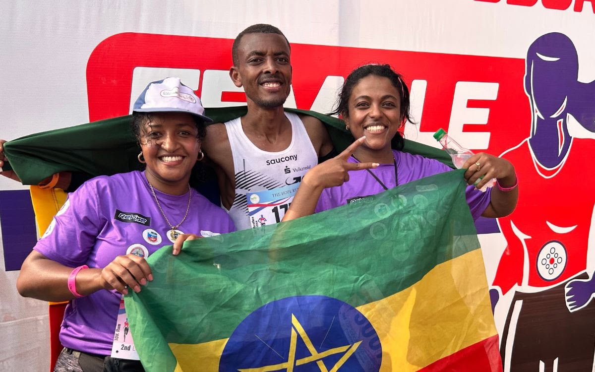 Mihretu with Selam Terefe and Selam Kahsay at the Lok Sahaita Hope Marathon.